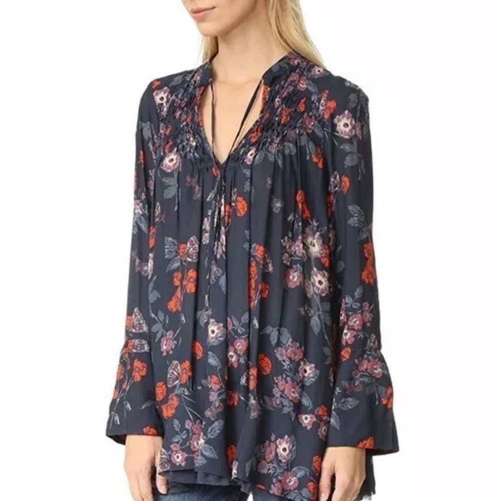 free people smocked navy floral long sleeve tunic XS